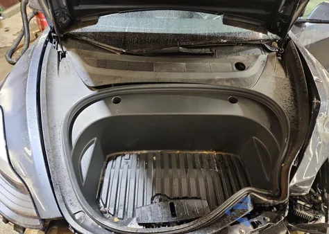 2022 Tesla Model 3 z USA, uszkodzony, nr VIN 5YJ3E1EC7NF244342